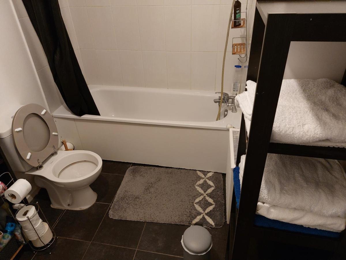 Apparemment Cosy Avec Parking Exterieur Gratuit Apartment Aulnay-sous-Bois Luaran gambar