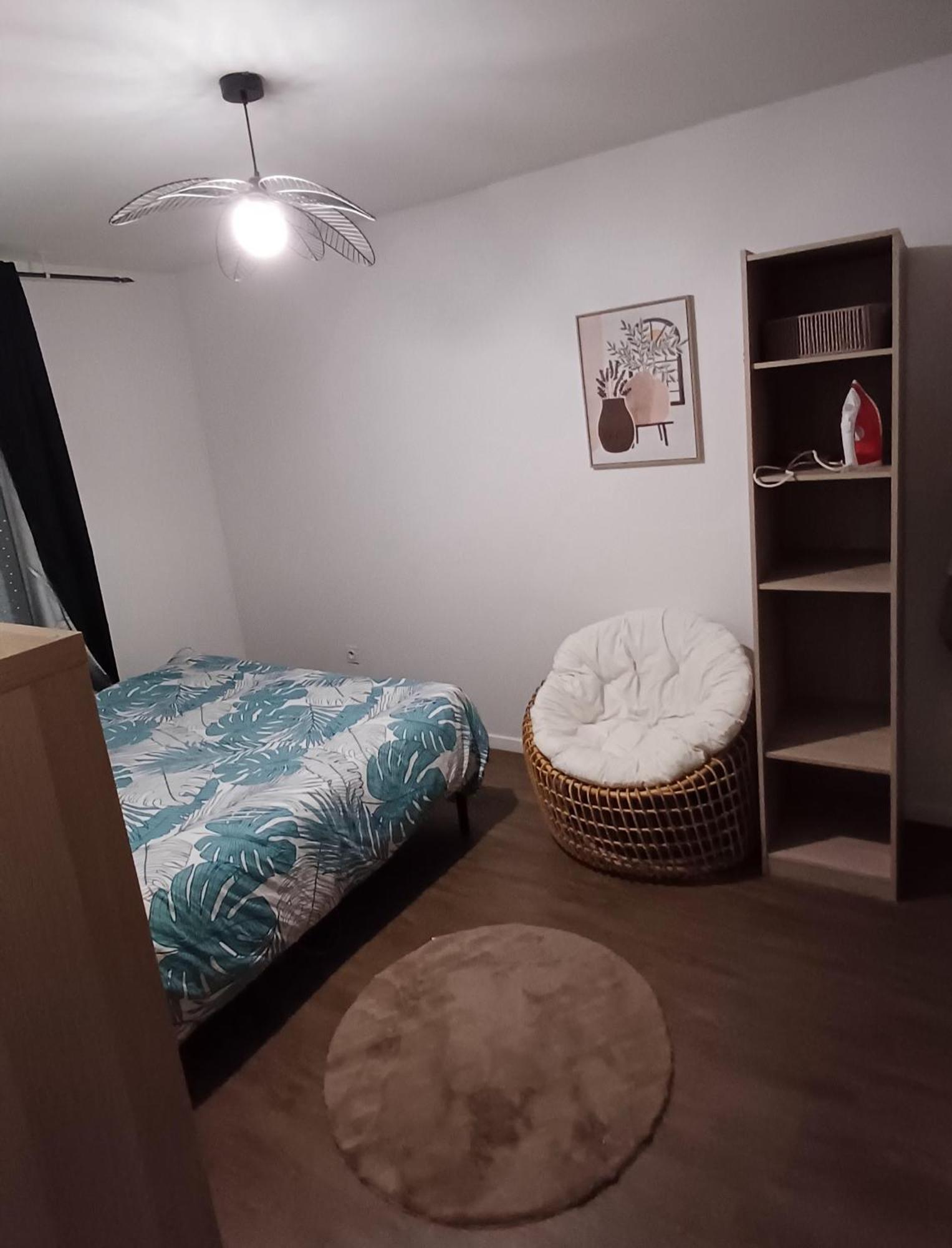 Apparemment Cosy Avec Parking Exterieur Gratuit Apartment Aulnay-sous-Bois Luaran gambar